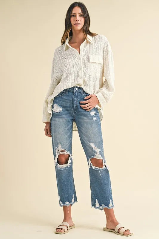 100% cotton distressed raw hem cropped jeans – trendy, vintage-inspired denim with frayed edges