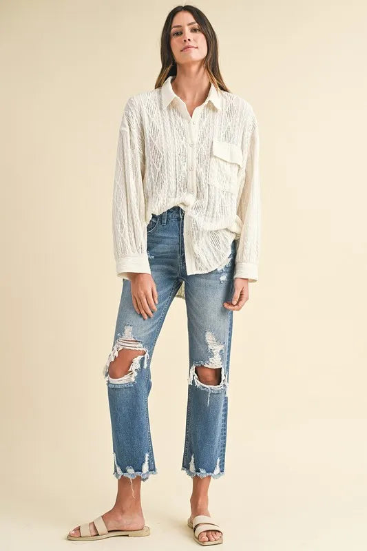 100% cotton distressed raw hem cropped jeans – trendy, vintage-inspired denim with frayed edges