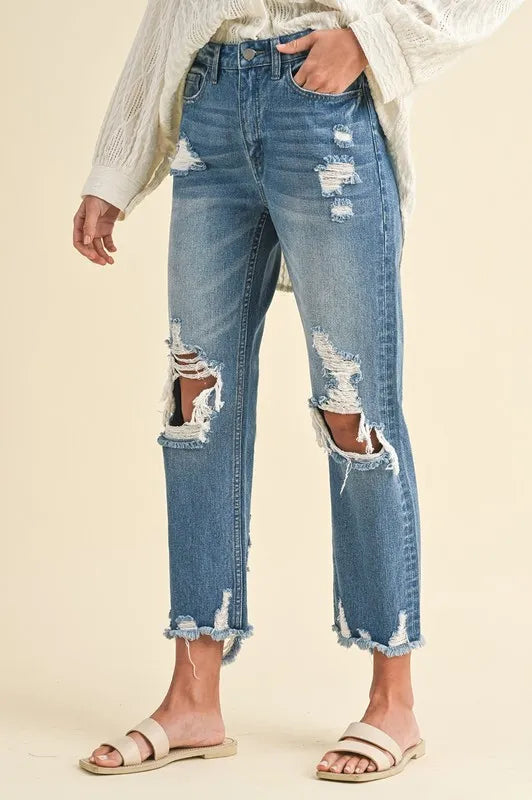 100% cotton distressed raw hem cropped jeans – trendy, vintage-inspired denim with frayed edges