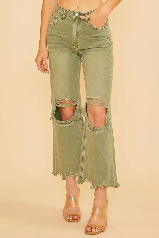 100% cotton distressed raw hem jeans – trendy, vintage-inspired denim with frayed edges