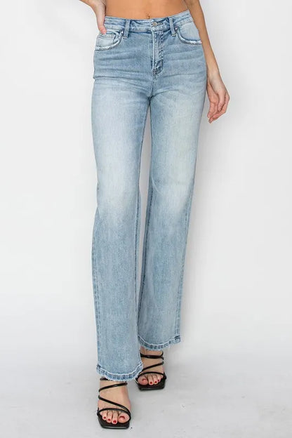 Cotton blend women’s high-rise straight jeans – flattering, versatile denim for polished and casual looks
