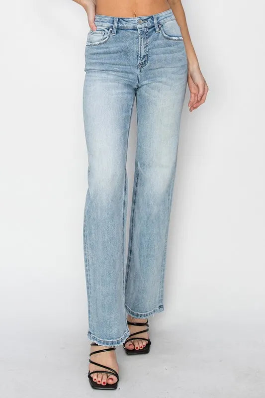 Cotton blend women’s high-rise straight jeans – flattering, versatile denim for polished and casual looks